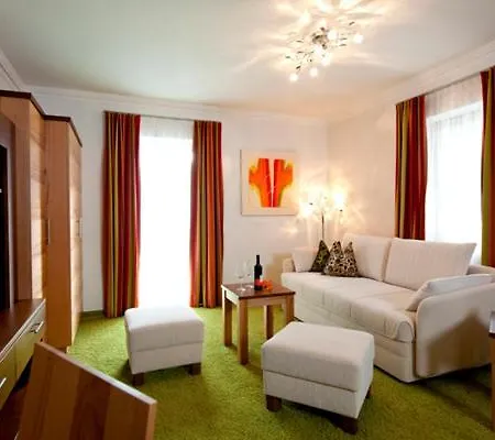 Parkvilla Appartements Bad Hofgastein Zimmer foto